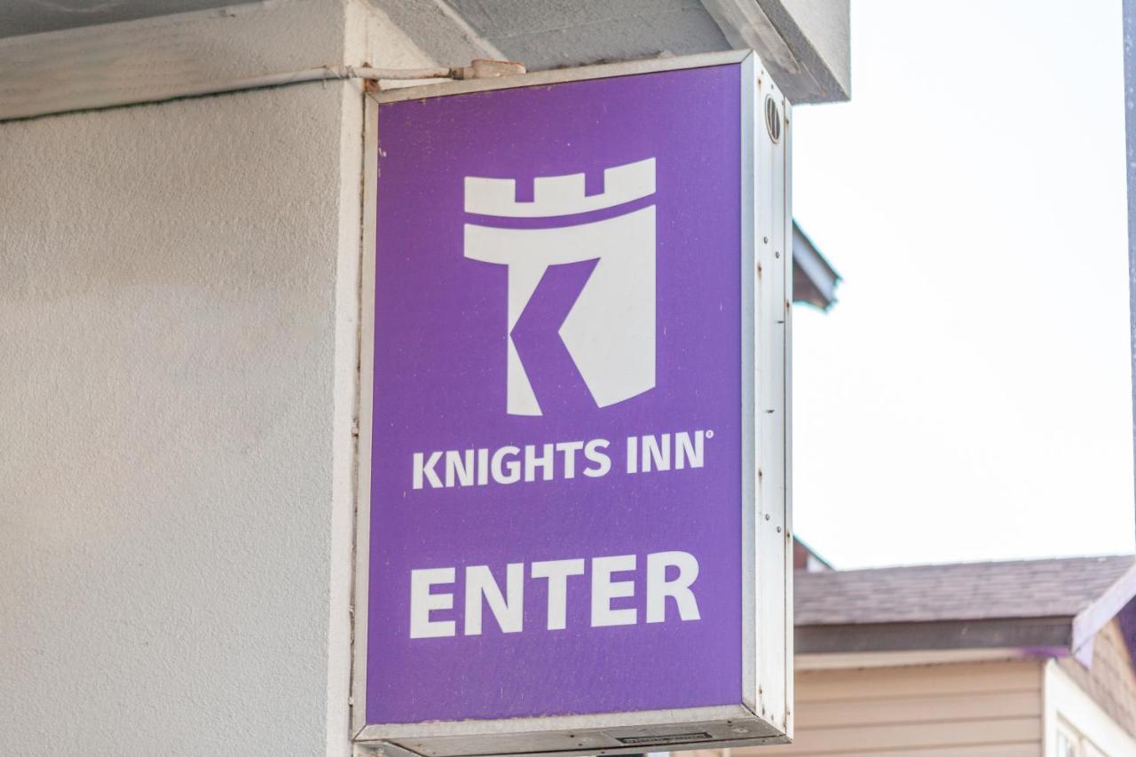 Knights Inn North Bay Exterior photo